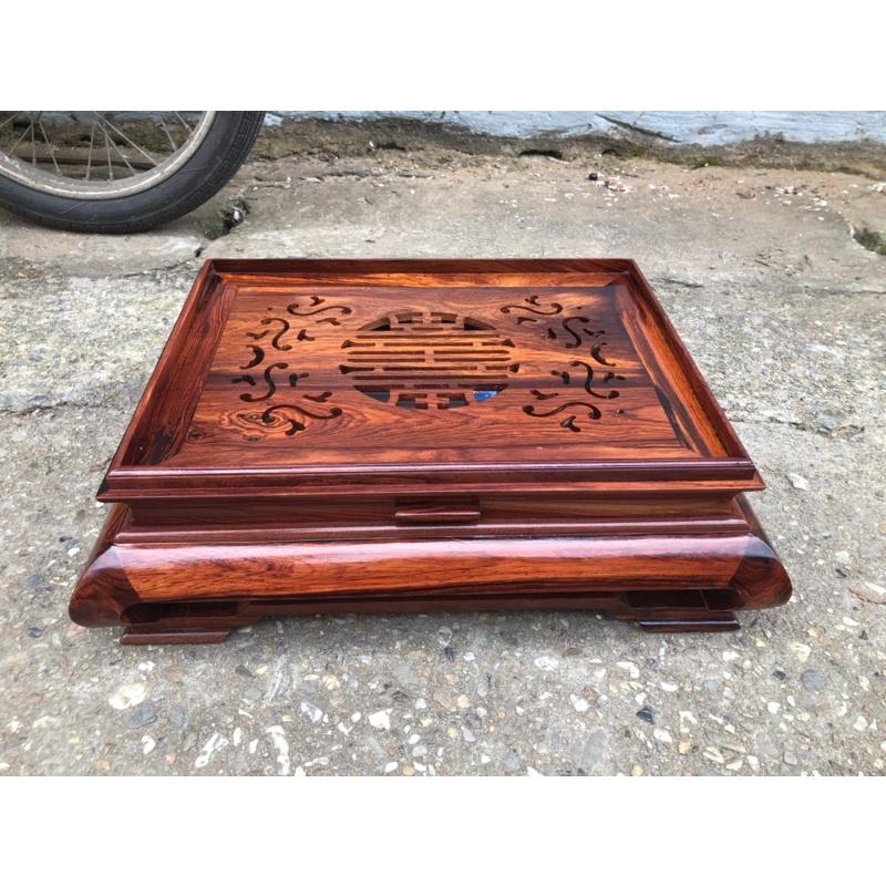 Khay trà gỗ Cẩm chân cong 37x47x15cm