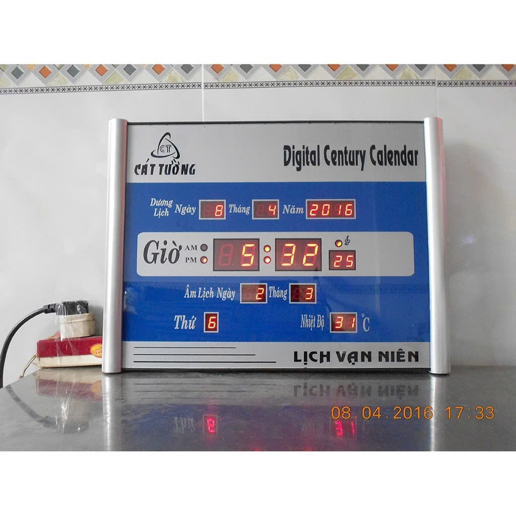 Đồng Hồ LED Treo Tường Kèm Lịch Vạn Niên Cát Tường – Loại Cao Cấp, Siêu Bền, Size Lớn 40x30cm