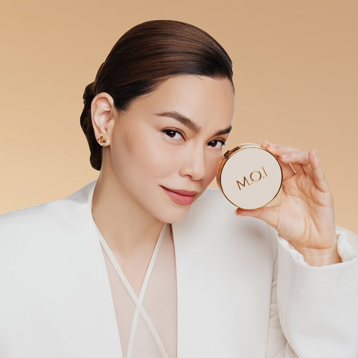 Phấn Nước Premium Baby Skin Cushion Hồ Ngọc Hà 2023 - Tone 10 - Da Trắng