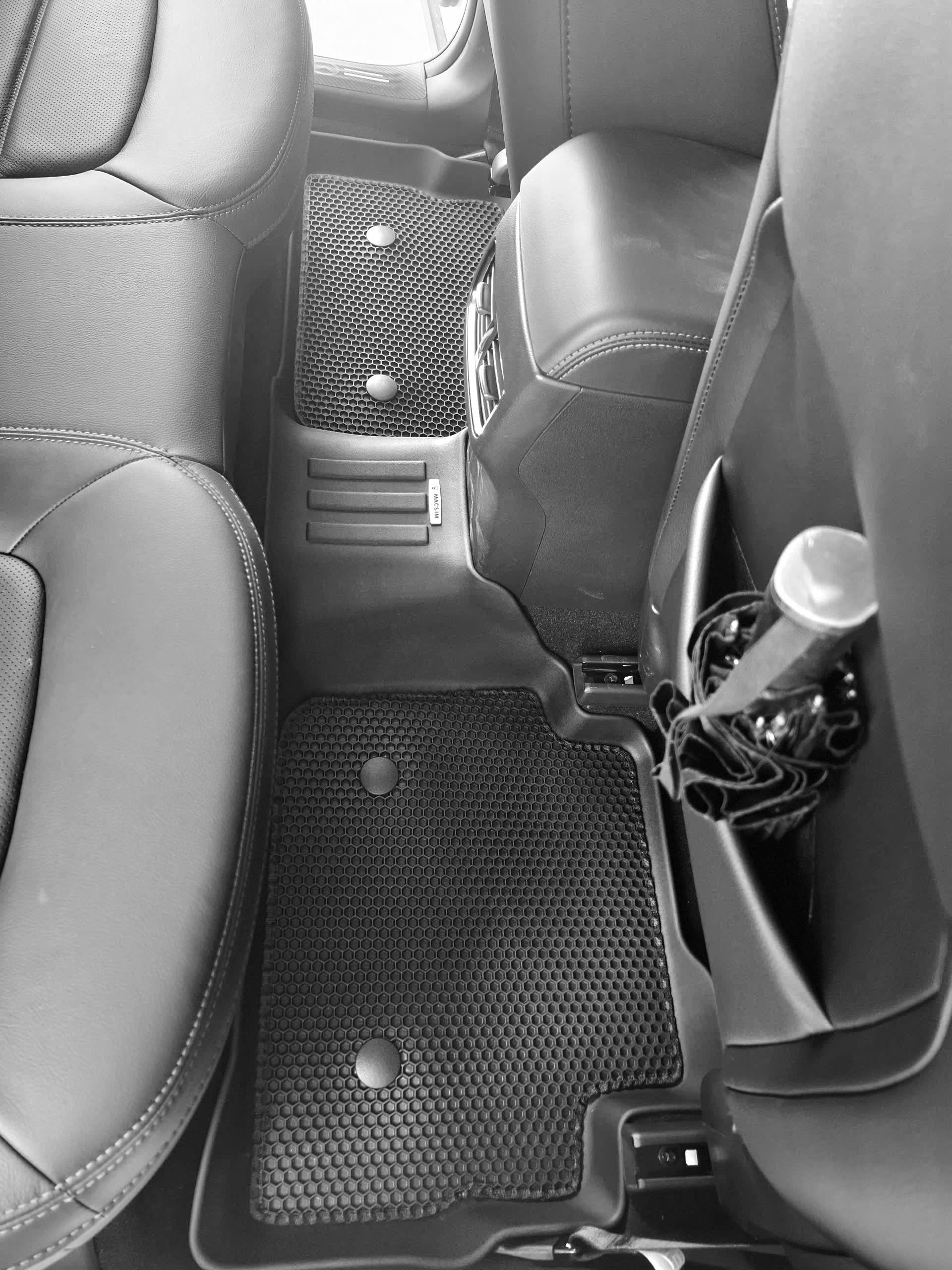 Thảm ô tô sd3 2 lớp dạng lưới lục giác Mazda CX5 màu đen - bề mặt cao su siêu sạch - Macsim