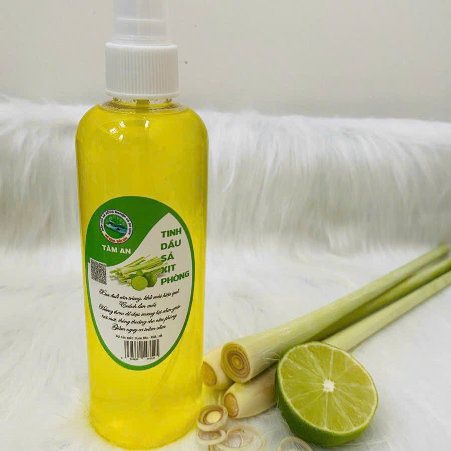 Chai Xịt Tinh Dầu Sả Thiên Nhiên Giúp Thơm Phòng, Đuổi Muỗi, Côn Trùng, Khử Mùi Tiện Dụng