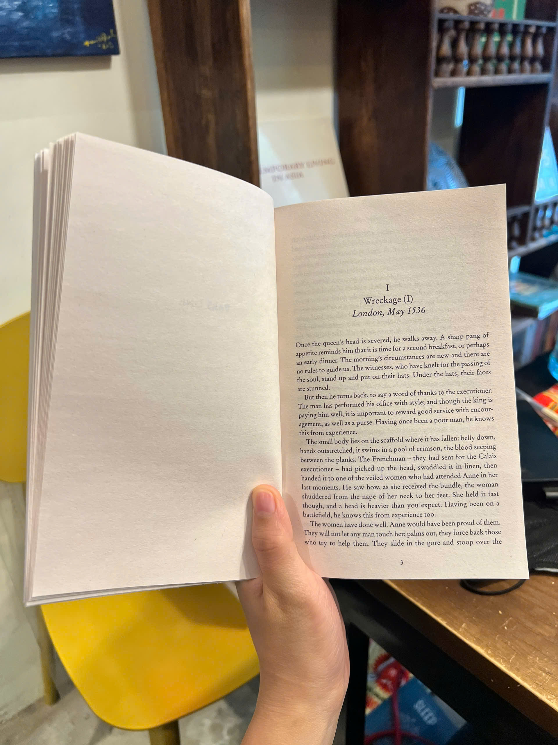 Sách - The Mirror &amp; the Light - Hilary Mantel | Historical Fiction / Booker Prize Winner / Ngoại văn