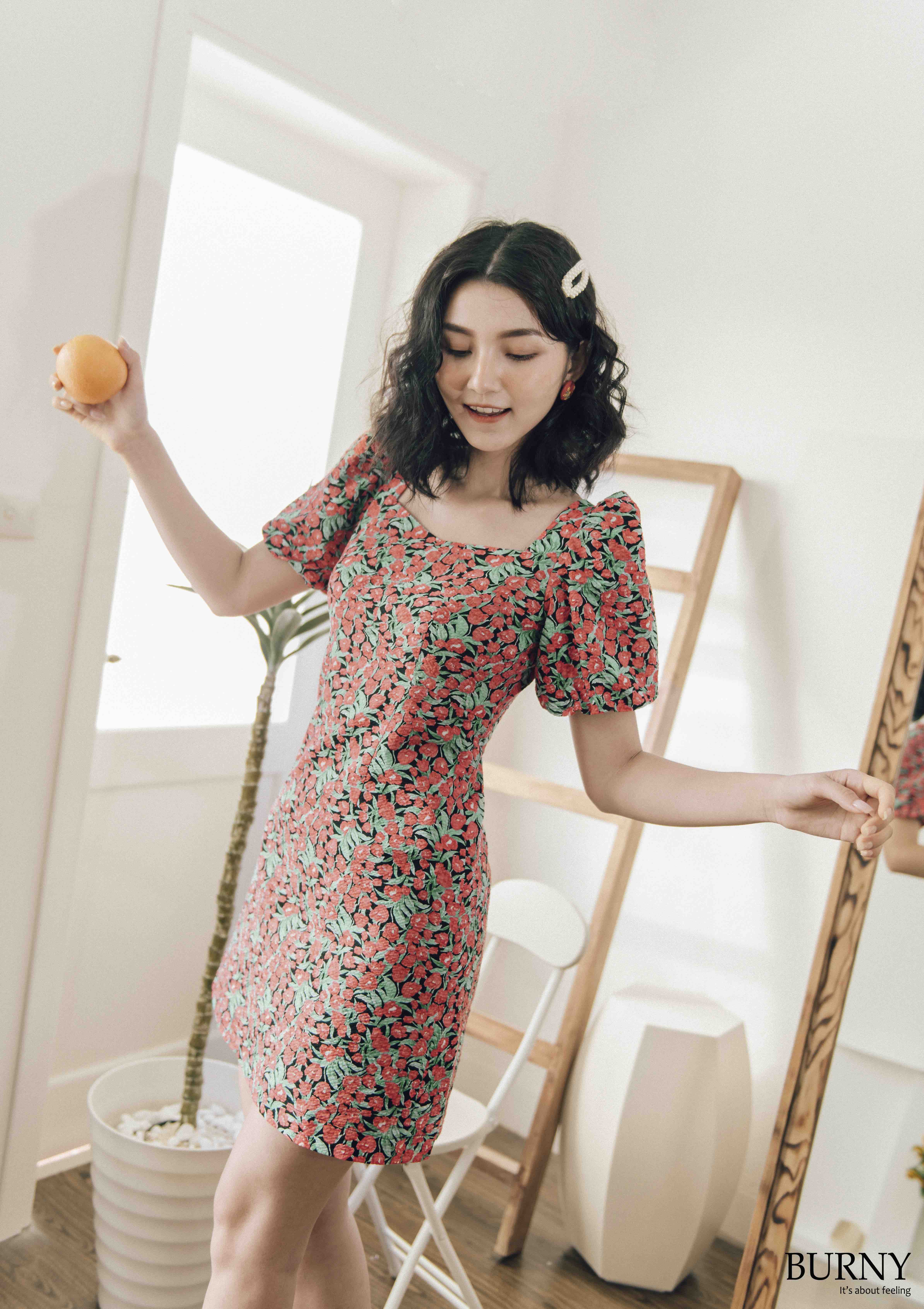 Váy đầm body họa tiết hoa sang chảnh Snow white foam dress Bunry V4002499