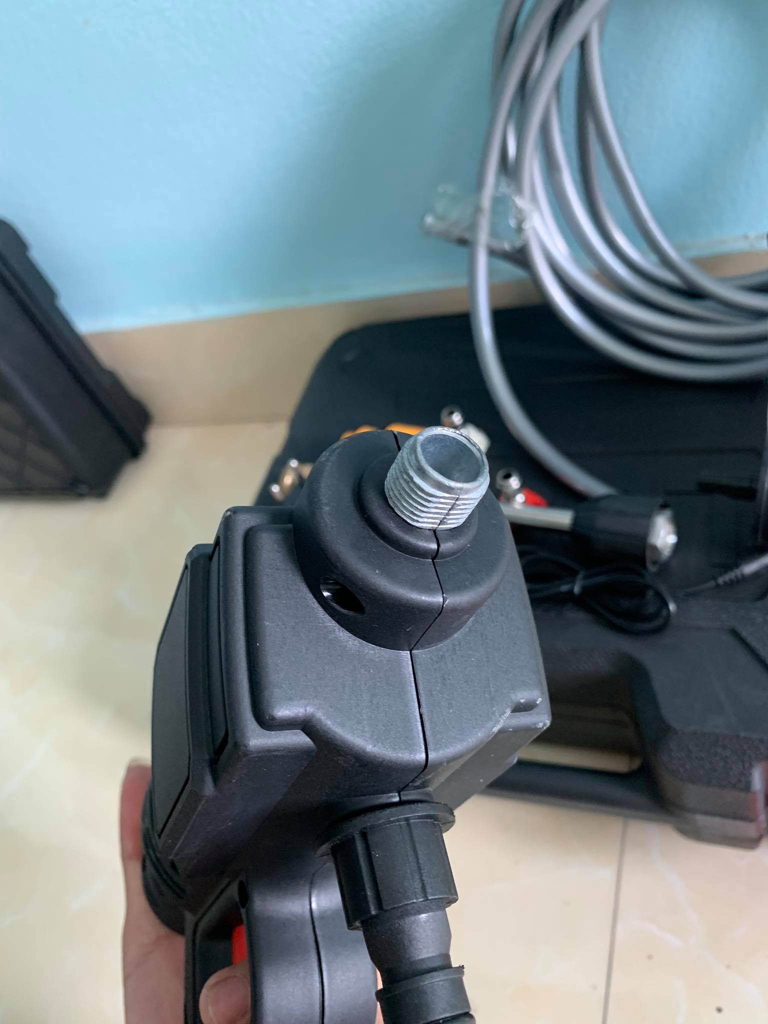 Máy xịt rửa xe pin 168v 10cell