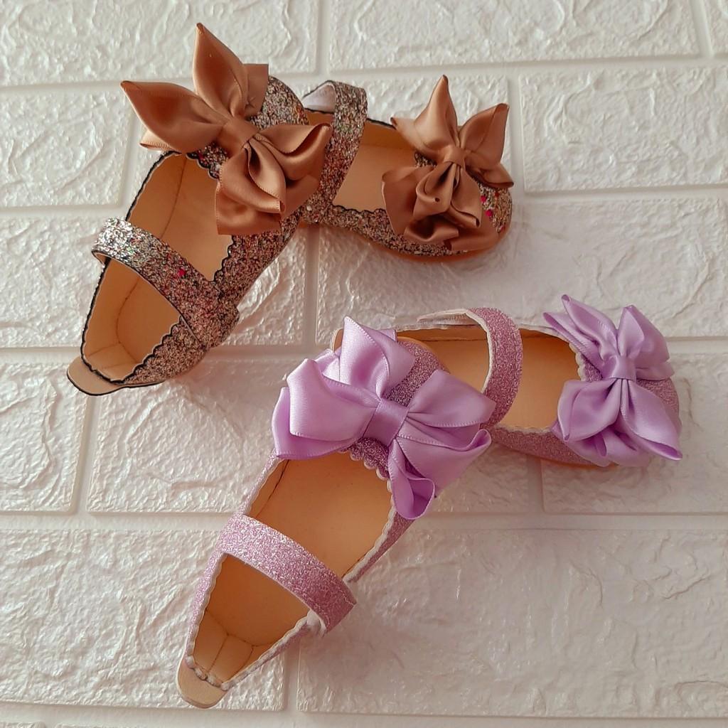 Giày Bupbê bé gái đế bằng đính nơ siêu nổi trội