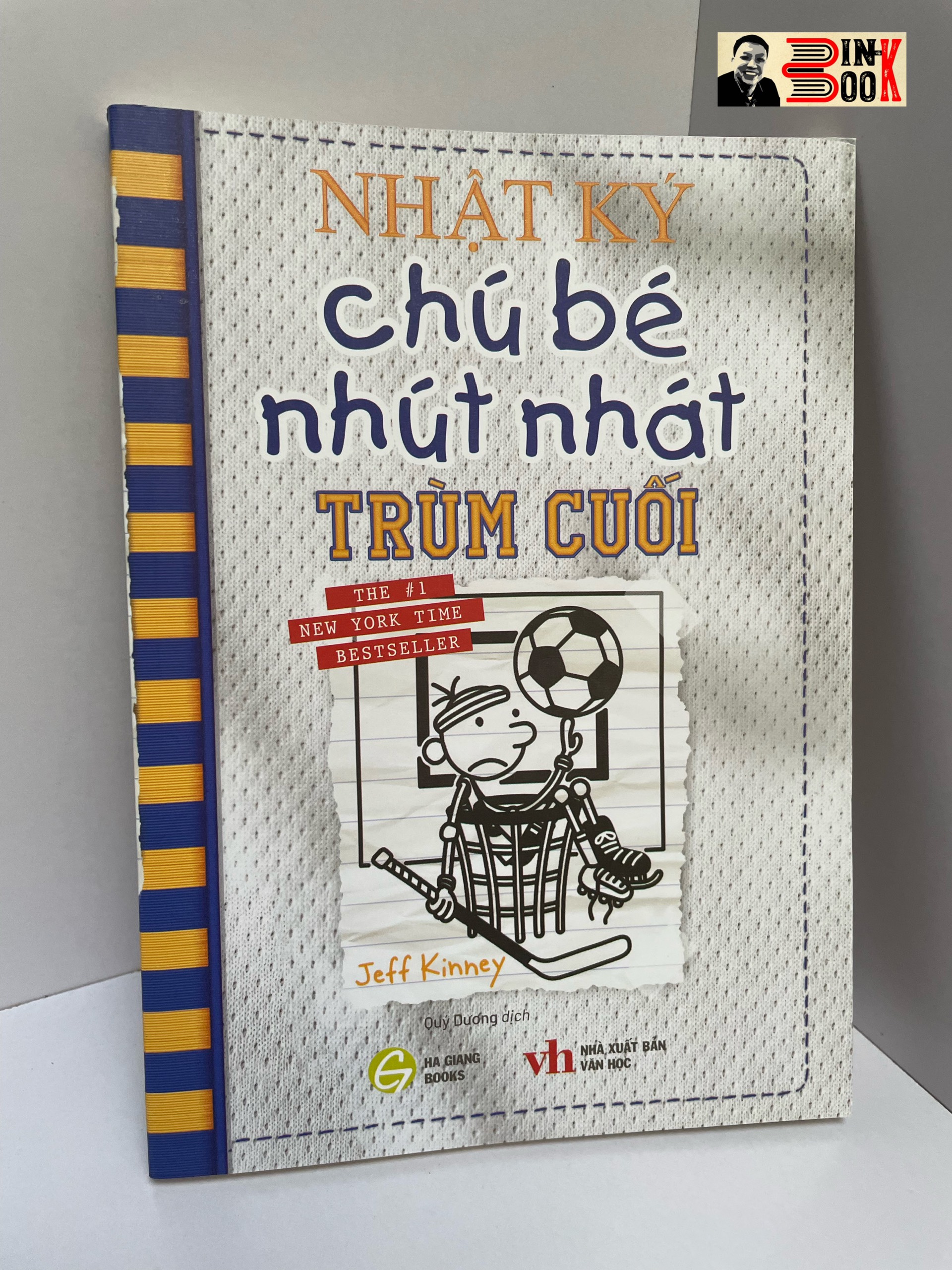 NHẬT KÝ CHÚ BÉ NHÚT NHÁT – TRÙM CUỐI - Tiểu thuyết hay nhất thế giới về tuổi thơ suốt 01 năm - #1 Newyork Time Best Seller – Hà Giang Books – NXB Văn Học