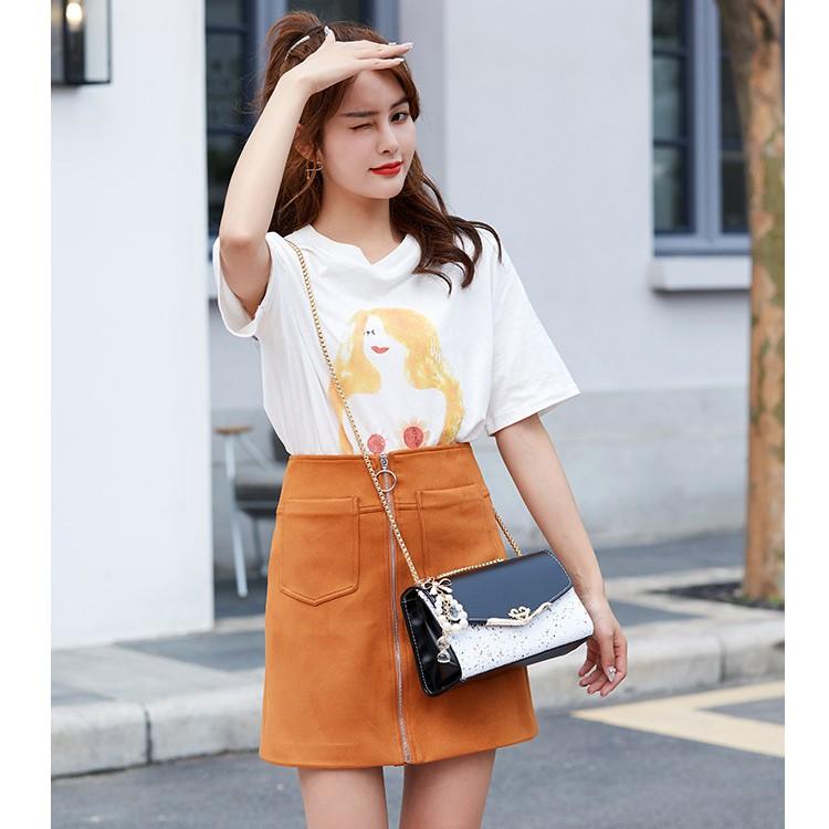 Túi Đeo Chéo T19 Mẫu Mới Khóa Trái Tim- Đen