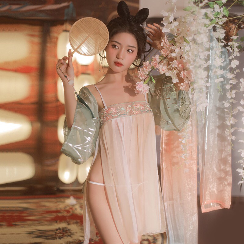 Đầm ngủ xuyên thấu hở lưng kèm áo choàng sexy P45 - Váy ngủ hở lưng kèm quần chip lọt khe gợi cảm - Đồ ngủ nữ