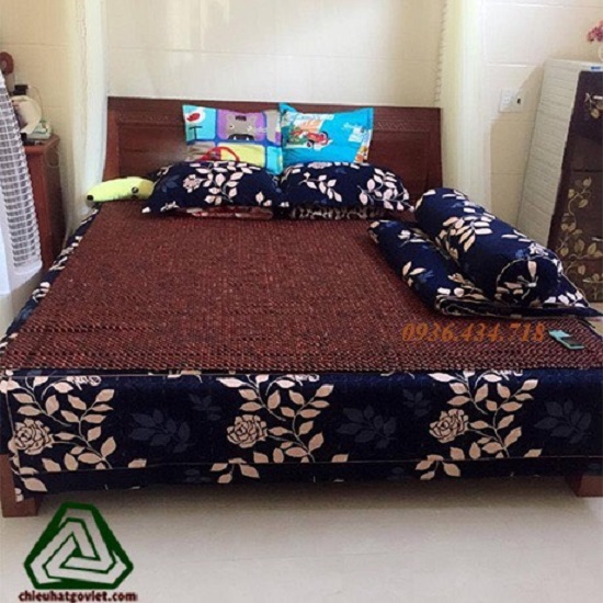 Chiếu Hạt Gỗ Hương Đỏ , kích thước 2,2mx2m hạt 1.2cm - Chiếu gỗ Mian .vn