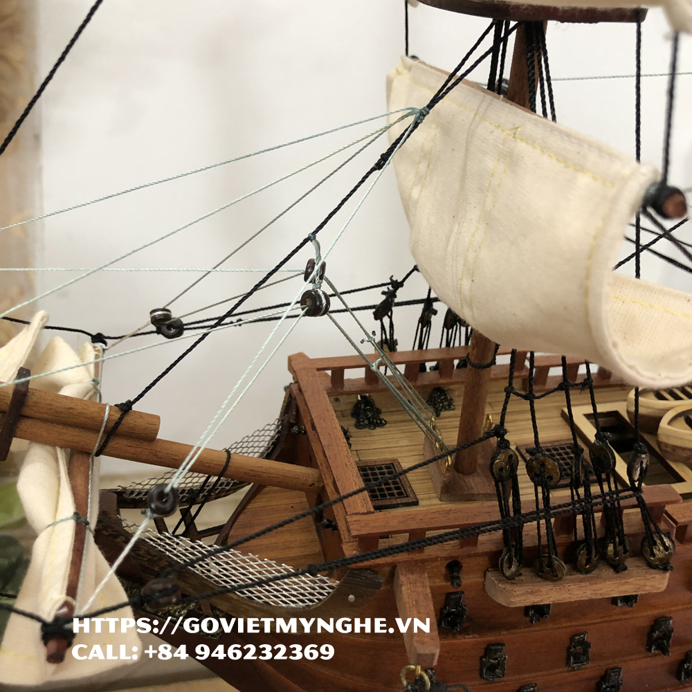 Mô hình thuyền gỗ thuyền trang trí tàu chiến cổ HMS Victory - Gỗ căm xe - Thân tàu dài 40cm - Buồm vải bố