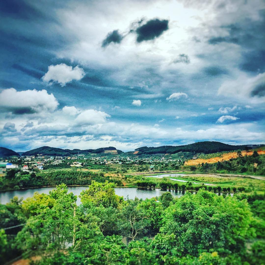 Tour Đà Lạt 3N3Đ: Vườn Hoa Cẩm Tú Cầu - Trại Cún Puppy - Đường Hầm Đất Sét - Que Garden, Khởi Hành Tối Thứ 5 Hàng Tuần