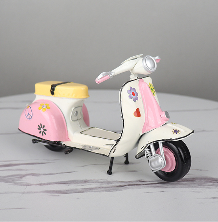Mô Hình Xe Vespa Vintage - Mô Hình Thủ Công - Quà Tặng - Décor Home - Décor Quán Cafe