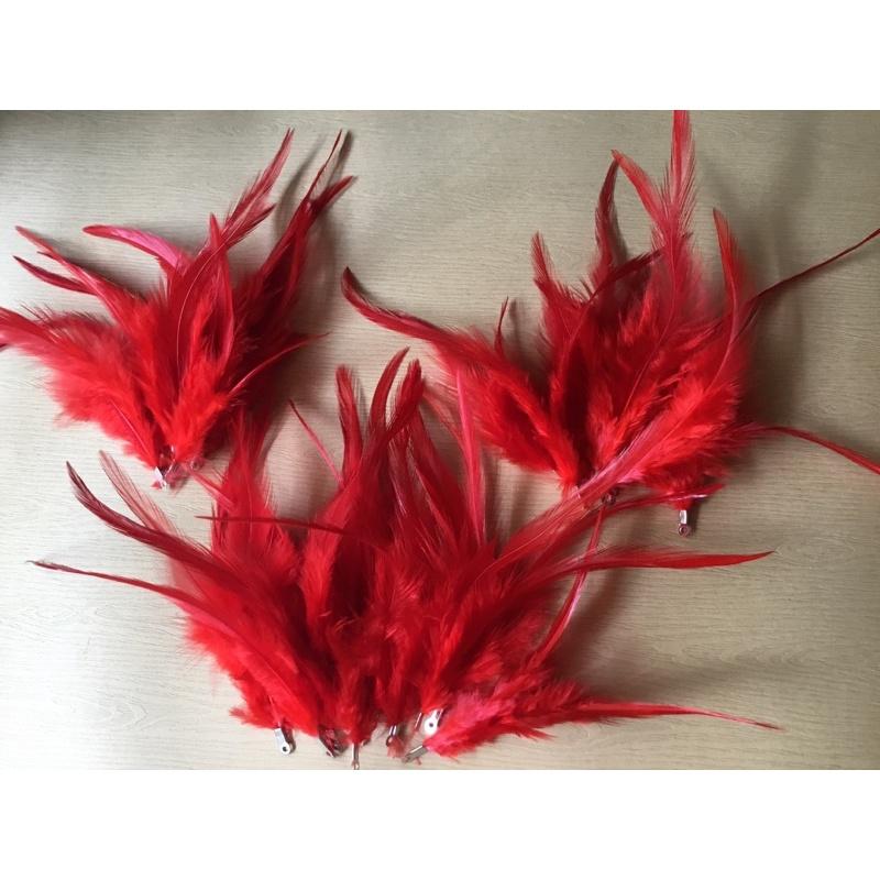 Lông gà màu đỏ đẹp dùng trang trí đa dụng