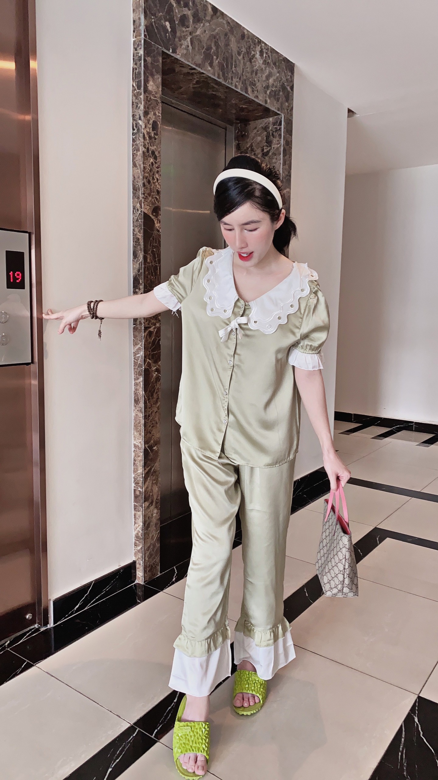 Bộ satin cho nữ freesize 45-60kg tay ngắn quần dài