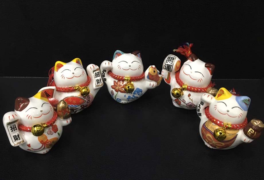Bộ 5 chú mèo "thần tài" – Maneki Neko – bằng sứ cao cấp