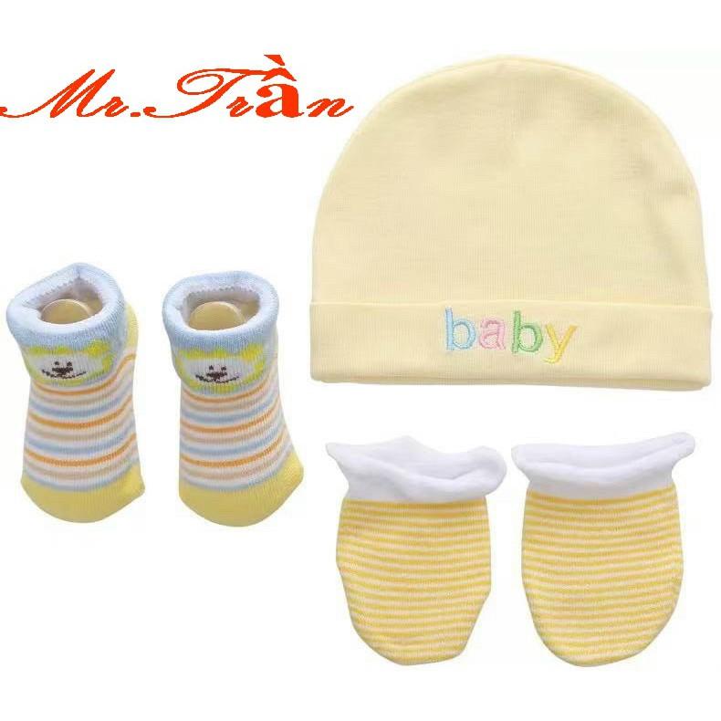 set 3 bộ sơ sinh cho bé gồm Mũ Bao chân Bao tay cotton