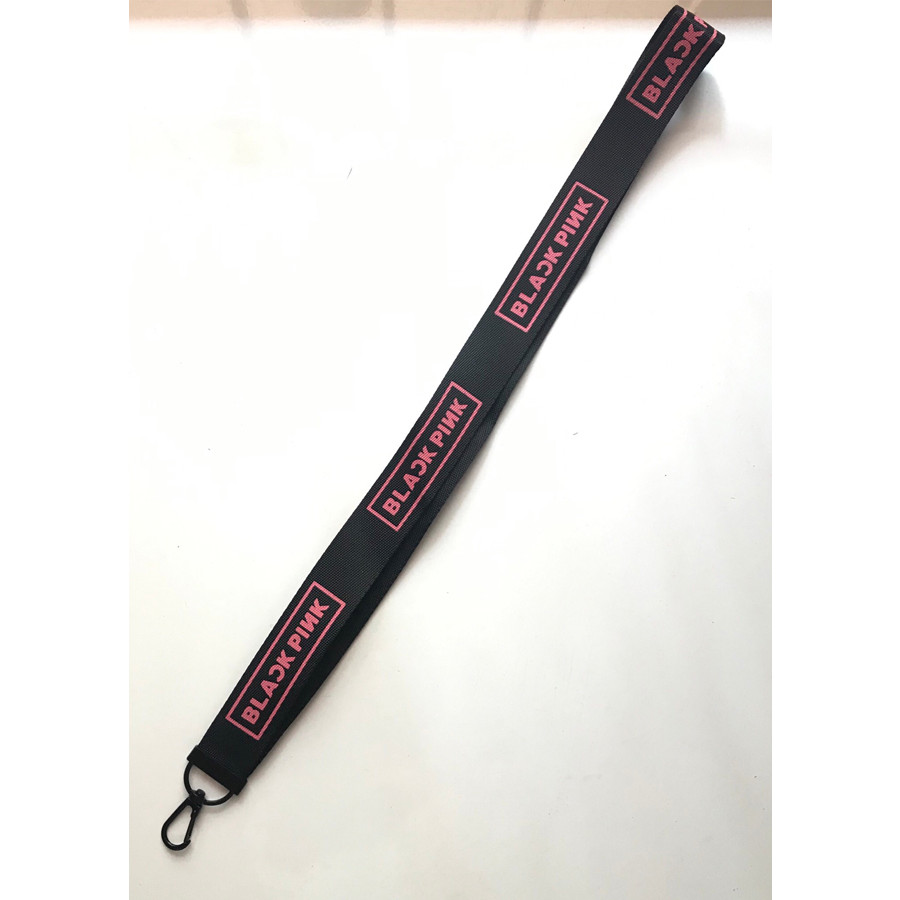 Strap dây điện thoại Blackpink vô cùng tiện lợi