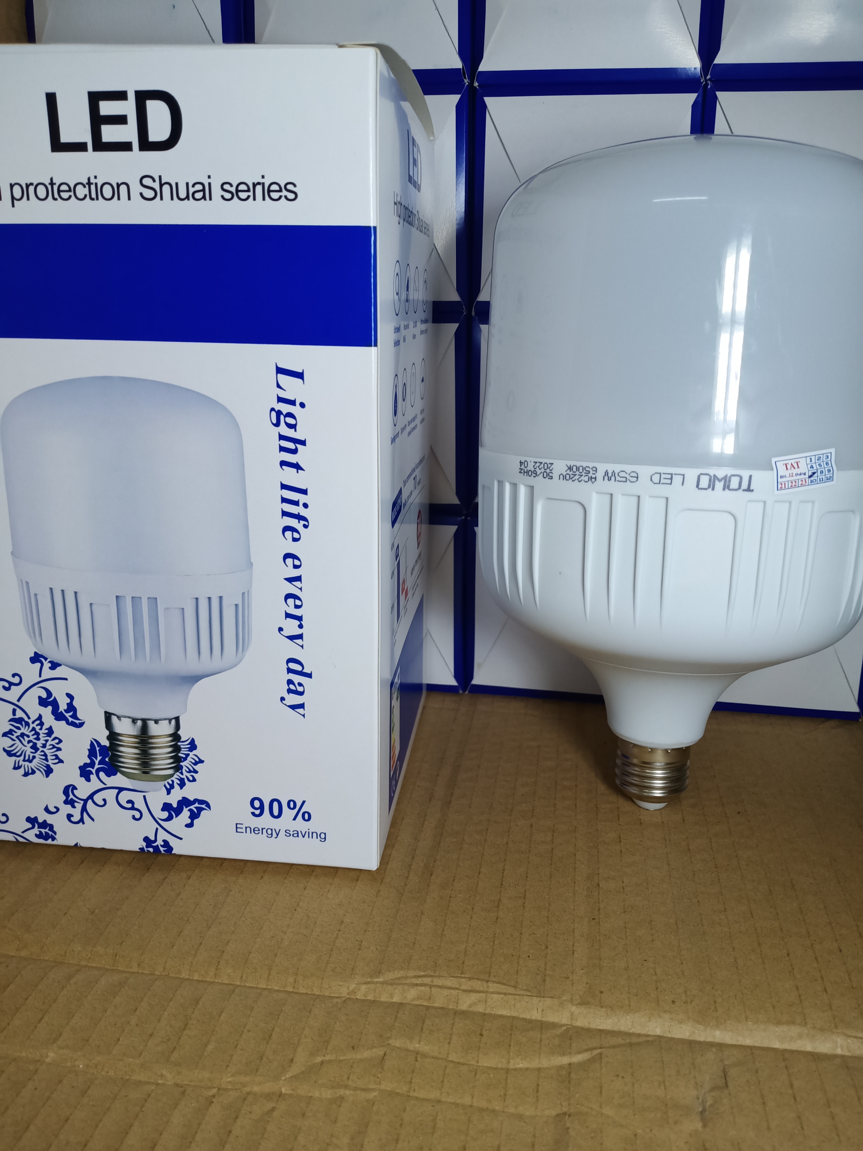 Bóng đèn led 65w đường kính 13.5cm siêu sáng có tản nhiệt nhôm