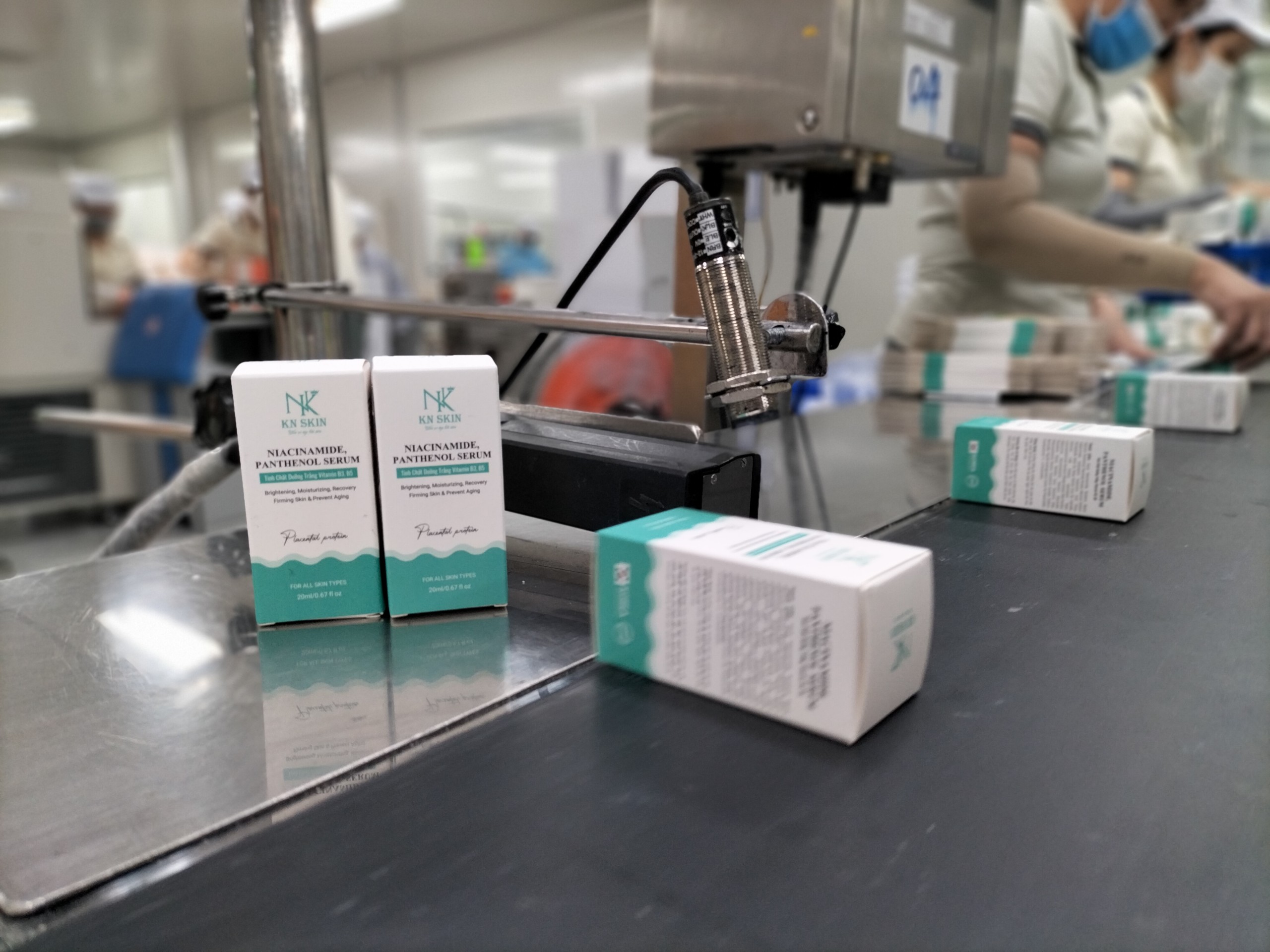 NIACINAMIDE, PANTHENOL SERUM Tinh Chất Dưỡng Trắng Vitamin B3, B5 Dưỡng trắng da,dưỡng ẩm da giúp da săn chắc giúp hỗ trợ phục hồi da . Ngăn nhừa lão hoá giúp mền min