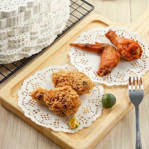 Giấy Nến Thấm Dầu Ăn Thực Phẩm Chịu Nhiệt, Chống Ẩm, Chống Thấm, Hút Dầu Mỡ Họa Tiết Hoa Văn Đục Lỗ