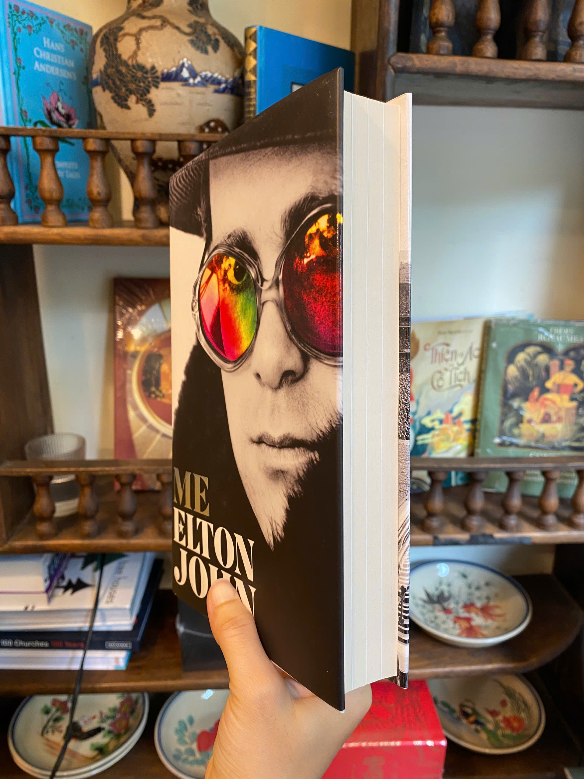 Sách - Me: An Autobiography by Elton John | Memoir / Music / Nonfiction / Ngoại văn Bìa cứng