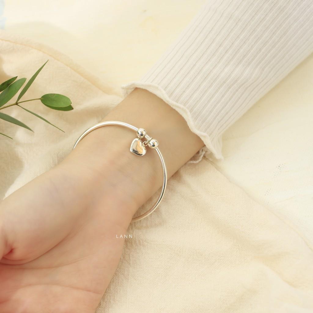 Kiềng mở 2 đầu tròn charm tim hộp S925 LANN