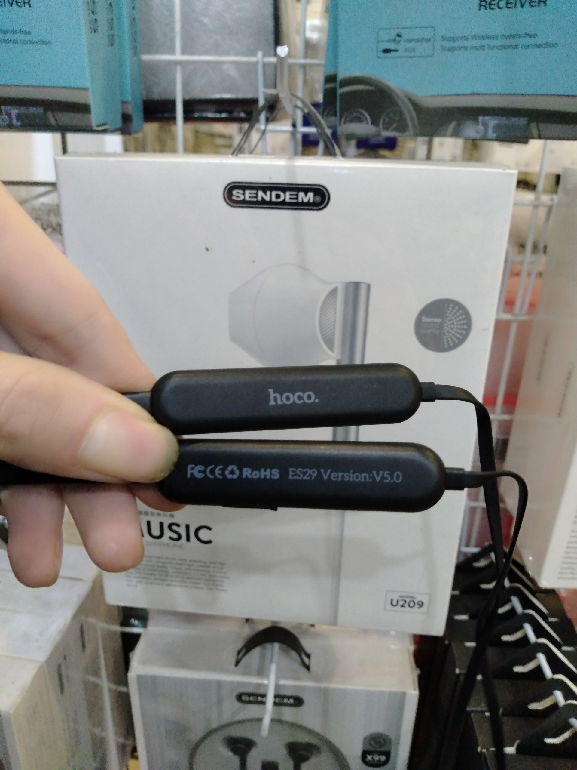 Tai nghe Bluetooth v5.0 đeo cổ HOCO ES29 kiểu dáng thể thao Pin trâu 16 Tiếng - chống ồn tốt - Âm thanh cực hay - Hàng chính hãng