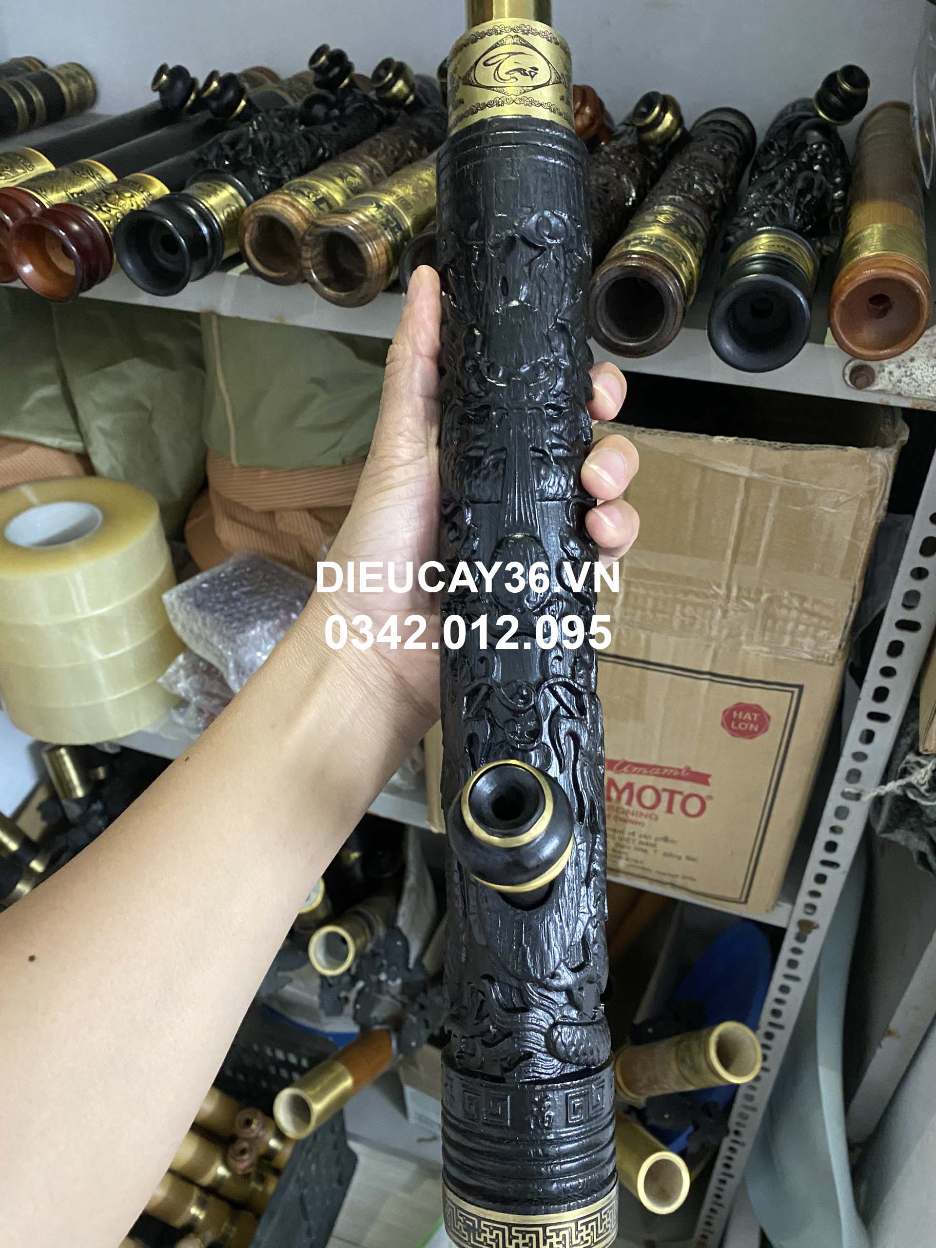 Điếu Cày Gỗ Mun Đen Mini 40Cm Rút 60cm Chống Đổ Nước Khắc Rồng