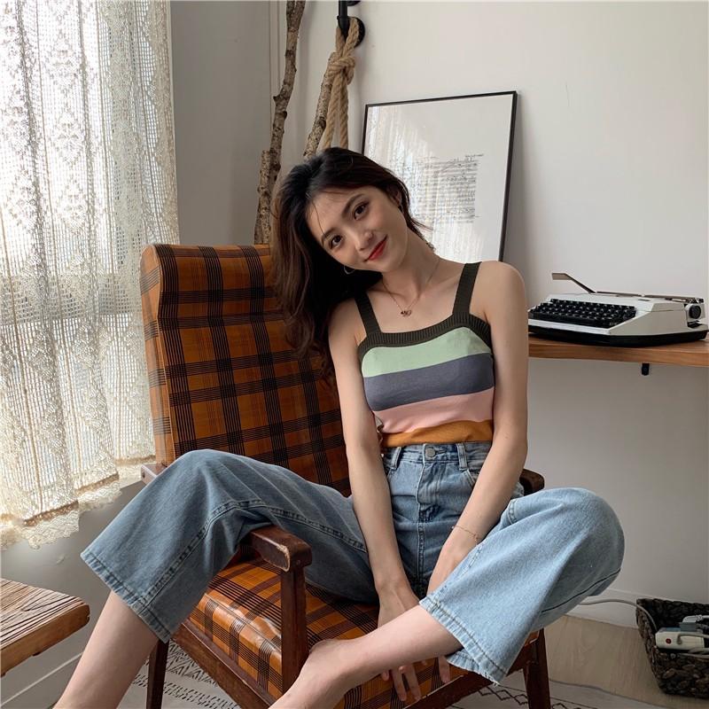 Áo dệt kim không tay phối hoạ tiết kẻ sọc ngang nữ tính