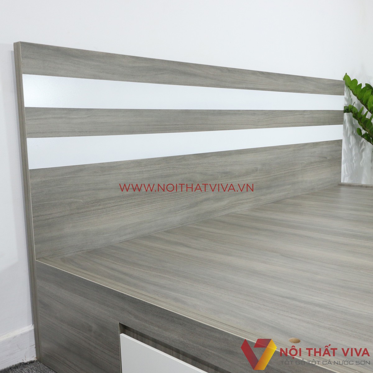 Giường Ngủ MDF Melamine Màu Xám Vân Gỗ Chỉ Trắng Có Hộc Kéo Hiện Đại