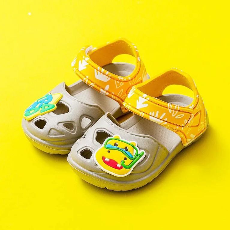 Freeship Dép quai hậu cho bé, sandal Cheerful Mario siêu nhẹ để chống trơn trượt SDM3
