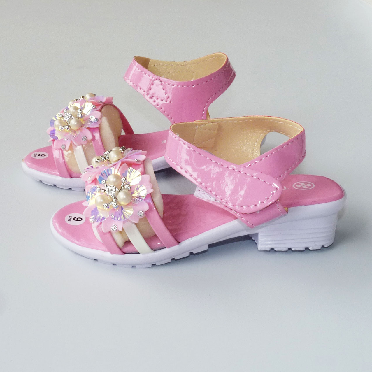 Giày Sandals Cao Gót dành cho bé gái