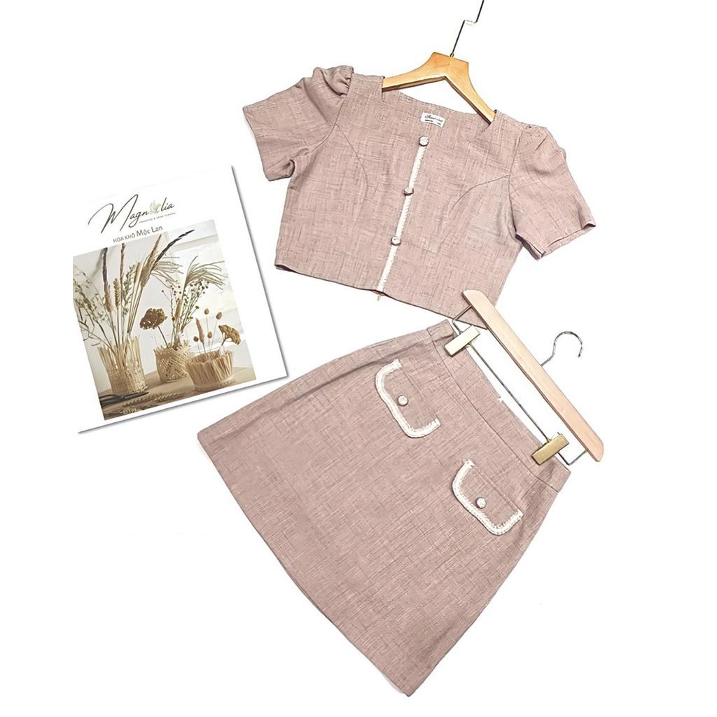 Bộ áo croptop kèm chân váy A kết hợp 2 túi trước dễ thương