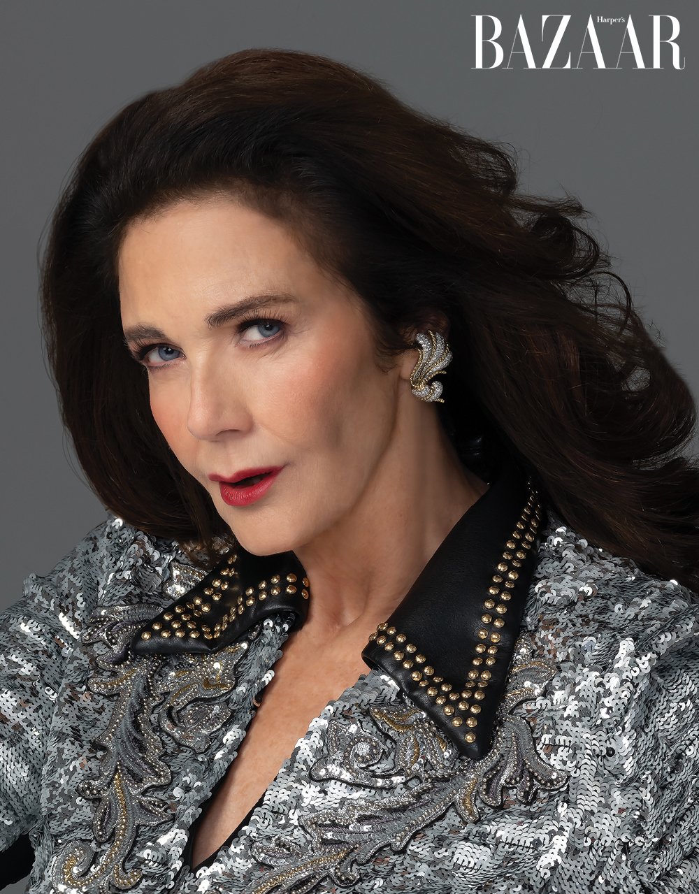 Tạp chí HARPER’S BAZAAR Tháng 12/2024 - LYNDA CARTER