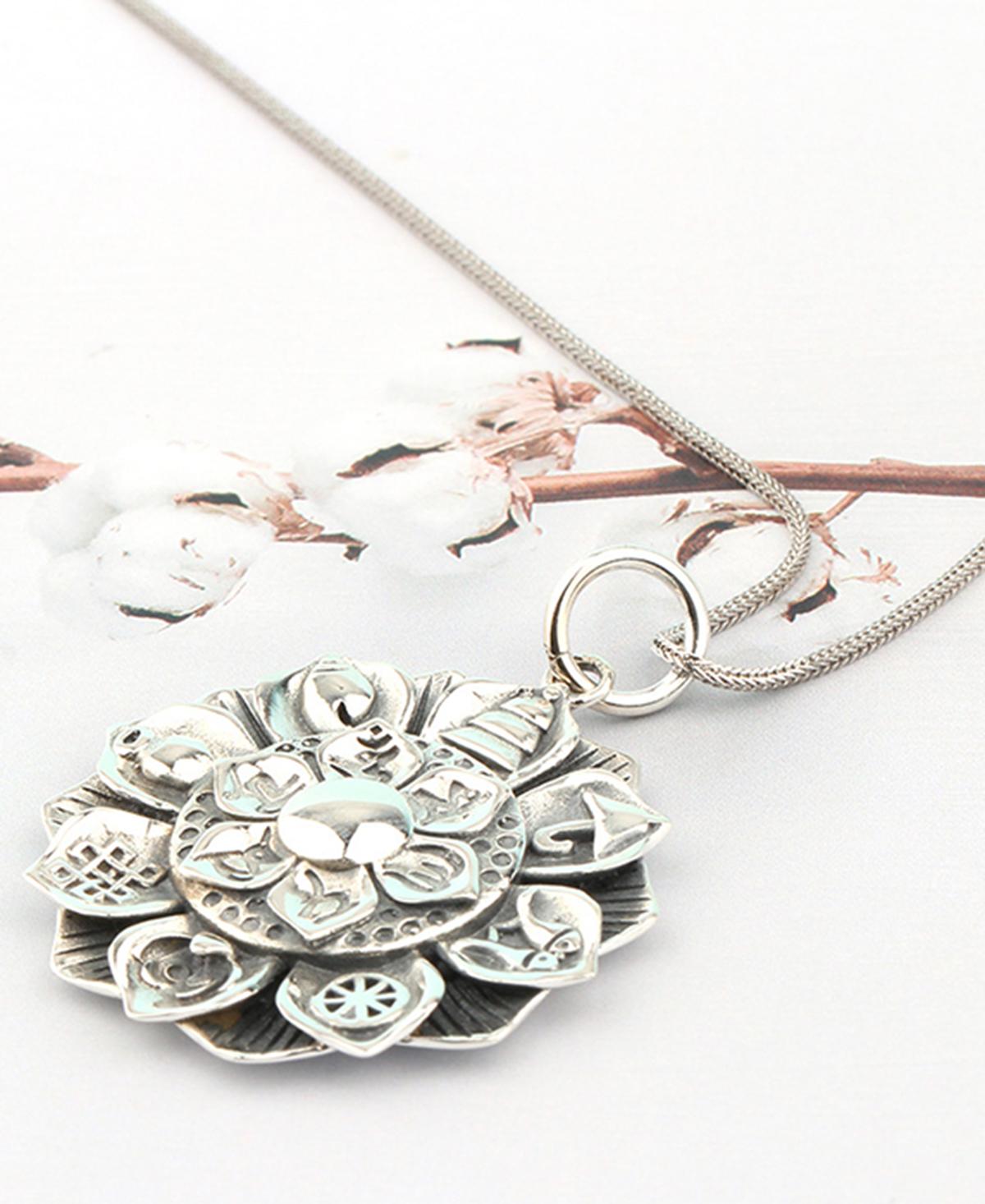 Charm bạc hoa sen có họa tiết treo - Ngọc Quý Gemstones