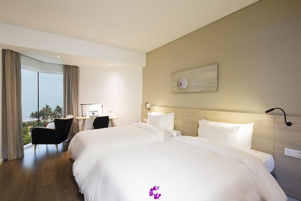 Combo 4N3D KS Liberty Central Hotel Nha Trang: VMB khứ hồi Hà Nội - Nha Trang + Phòng Tiêu Chuẩn + Ăn sáng