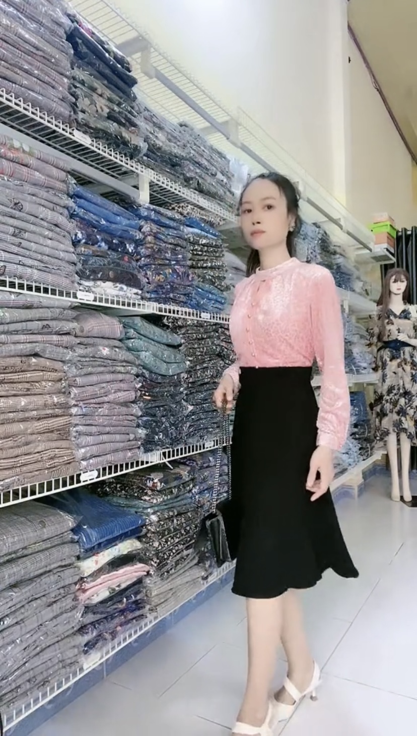 Đầm liền eo cao tựa set áo sơ vin chân váy Myqlothing.