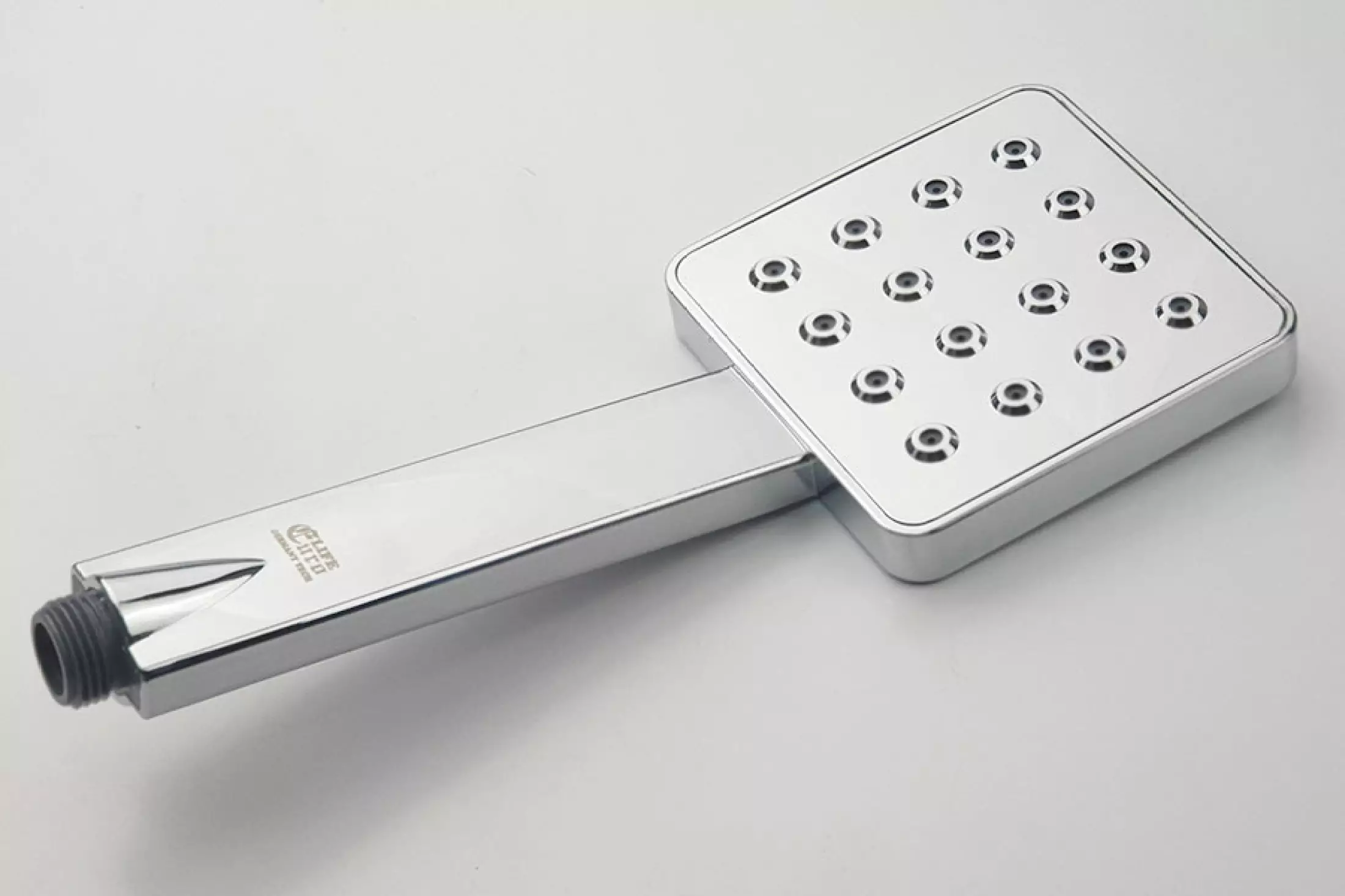 Bộ tay dây sen siêu tăng áp, dòng chảy xoáy độc đáo, 1 chức năng chảy Eurolife EL-121SH