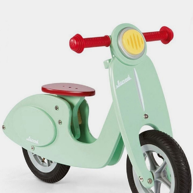 Xe Đẩy Hai Bánh Cho Bé Vespa Màu Xanh Lá