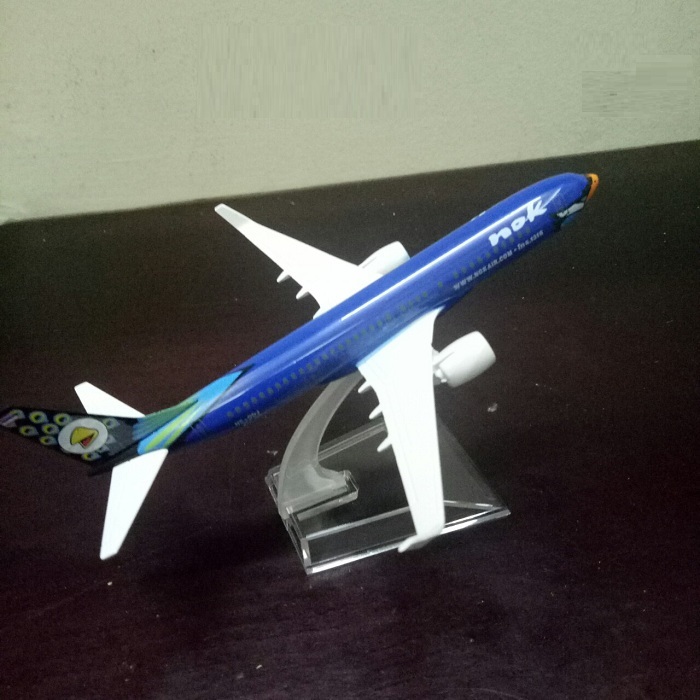 Mô hình máy bay tĩnh B737 Nok Air 16cm