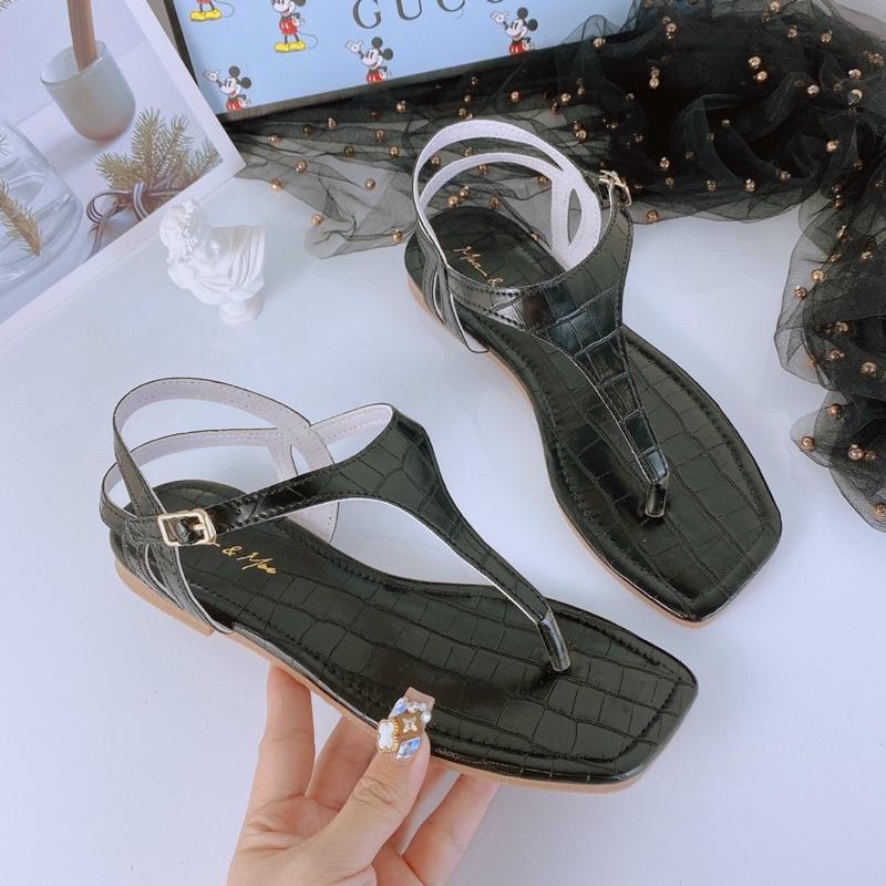 Dép nữ quai hậu, giày sandal nữ đi học xỏ ngón trơn da vân cá sấu màu đen đế bệt size từ 35 đến 39