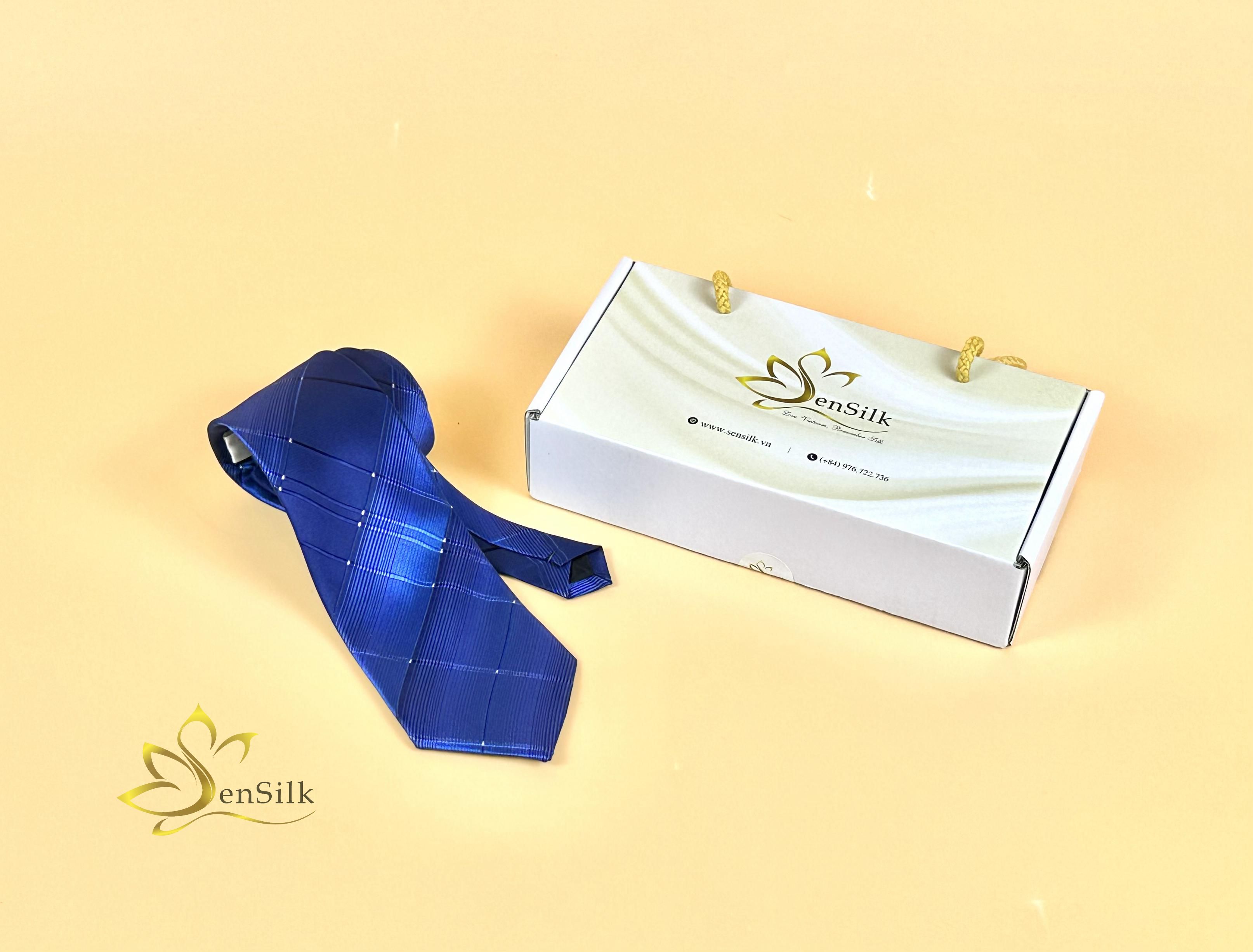 Silk Cravat – Cà Vạt Lụa SenSilk CAVATS05 – Quà Tặng Đối Tác