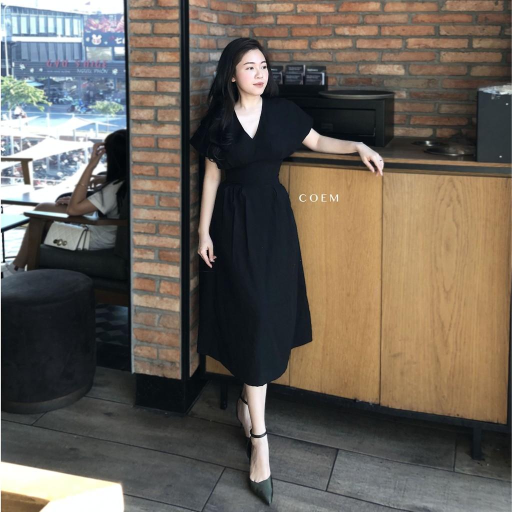 Đầm Midi Cổ Xẻ Chiết Eo Chất Liệu Linen Premium Màu Đen CO EM Thiết Kế Thanh Lịch Nữ Tính