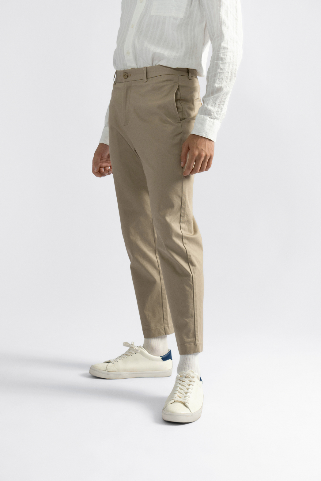 Quần Kaki Nam ROUTINE Cotton Gập Ly Trơn Form Slim Crop - 10S23PCA001 | LASTORE MENSWEAR