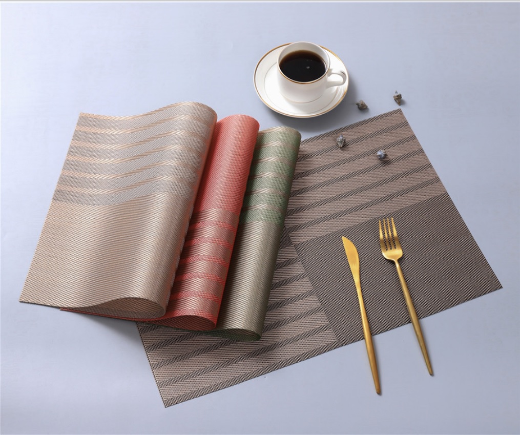 Bộ 2 Tấm Lót Bàn Ăn Phối Sọc Ngang Sang Trọng 30x45cm