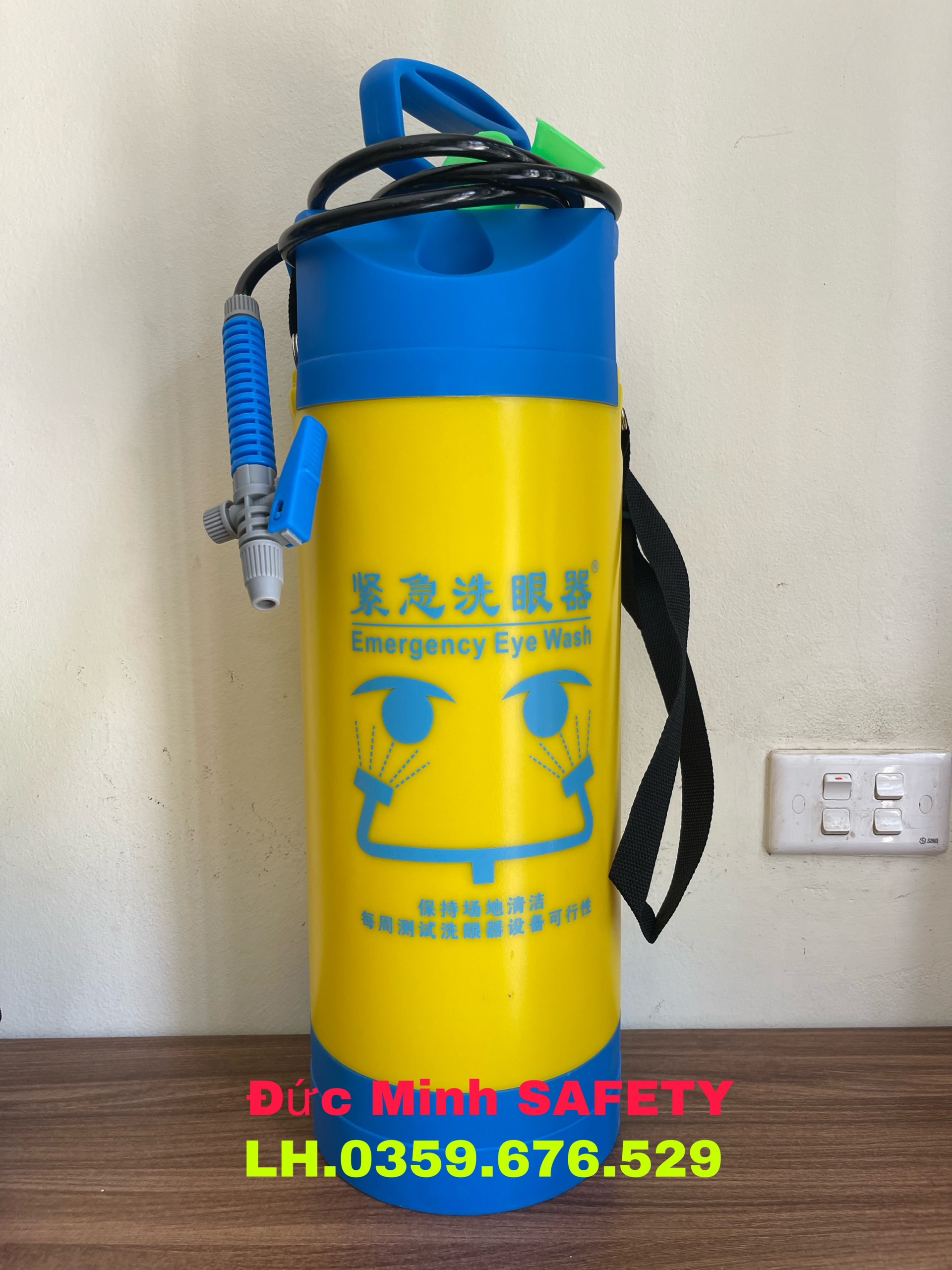 Bình rửa mắt khẩn cấp di động 8 lít - Dụng cụ rửa mắt di động, bồn rửa mắt khẩn cấp di động