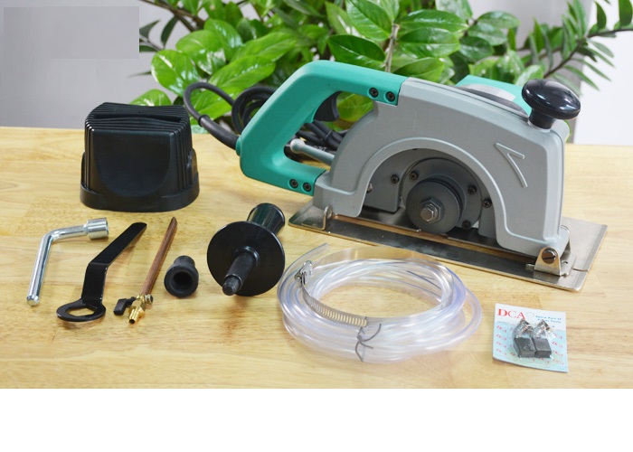 Máy cắt đá 1900W DCA AZR-180 180mm