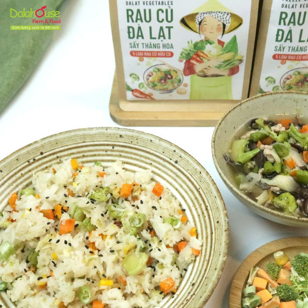 Rau Củ Đà Lạt Sấy Thăng Hoa Dalahouse Gói 50g - Rau Củ Giòn Nhẹ Tiện Lợi Dùng Nấu Mì, Cháo, Canh