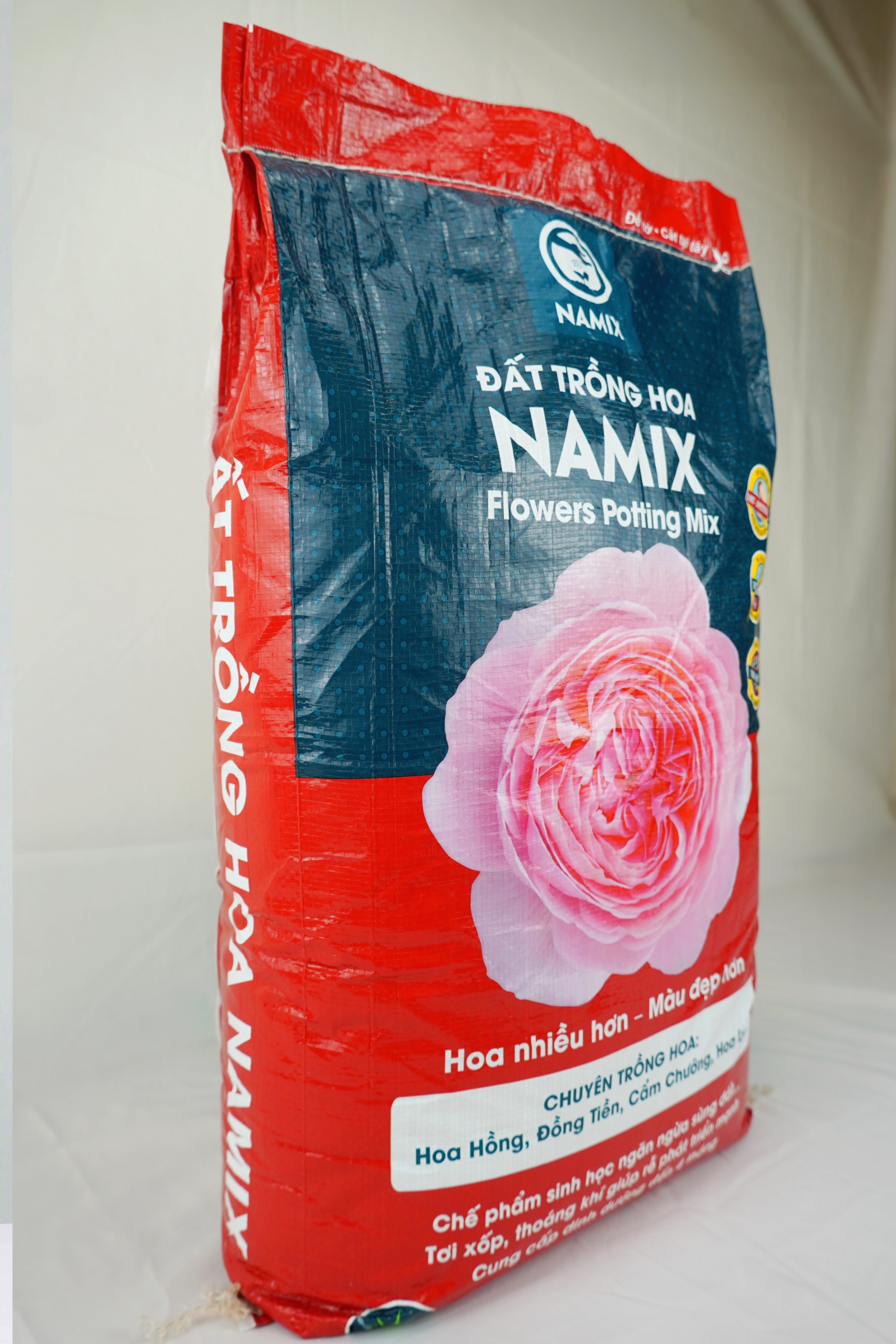 Đất trồng hoa Namix (Flowers Potting Mix) Bao 20dm3 (Lít)