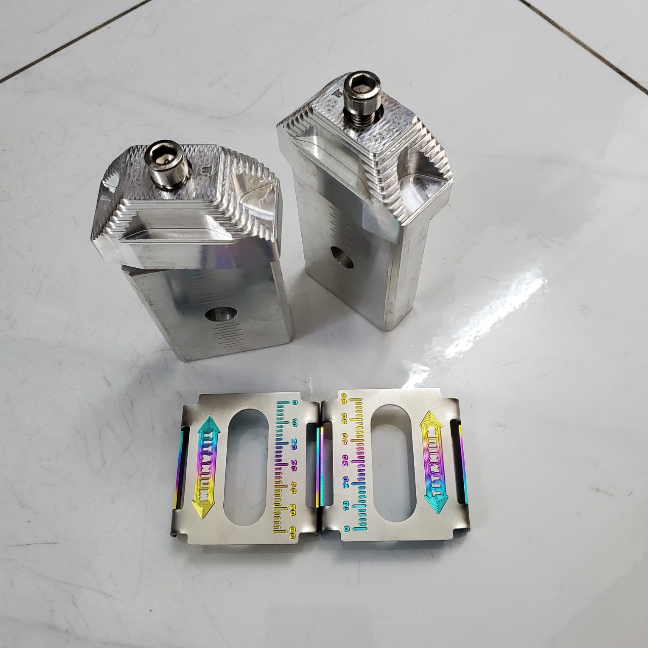 Bộ bass tăng sên nhôm CNC kèm nẹp kẹp titan dành cho dòng Winner X